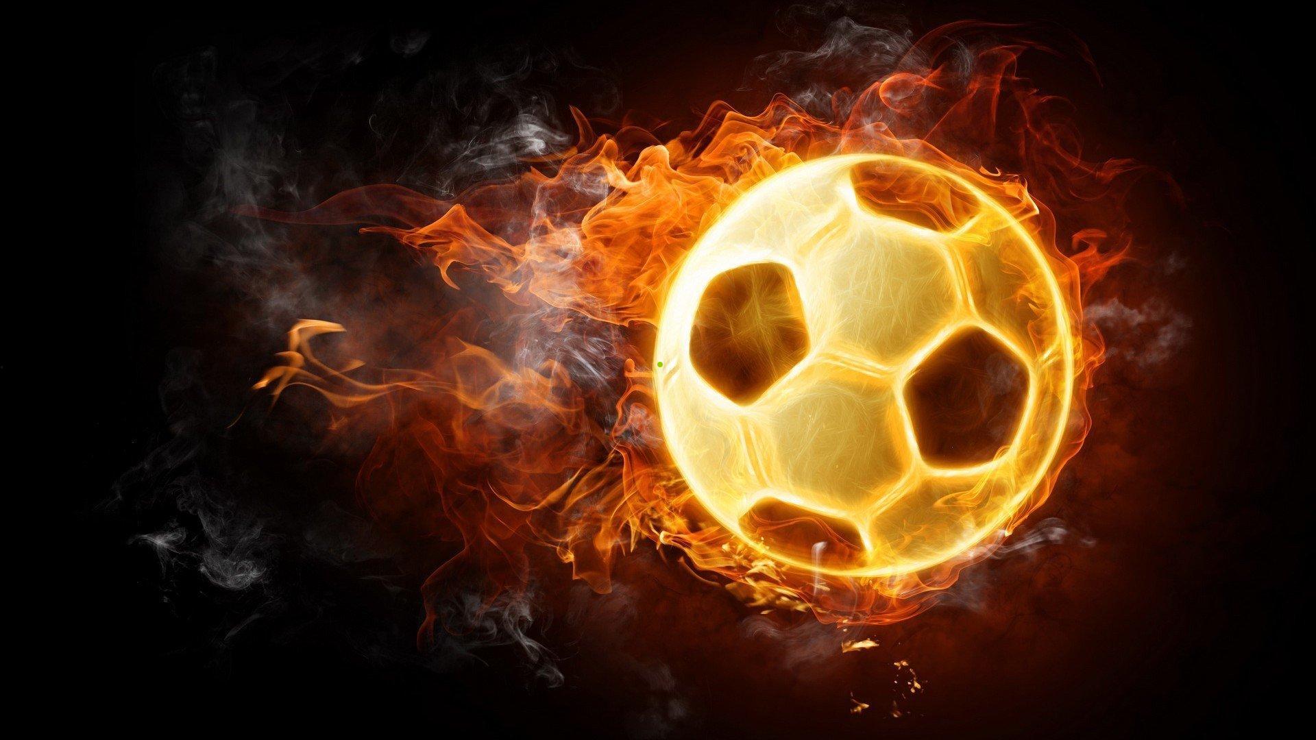 拜仁慕尼黑转会策略明晰，于帕梅卡诺前途未定，施洛特贝克交易暂缓